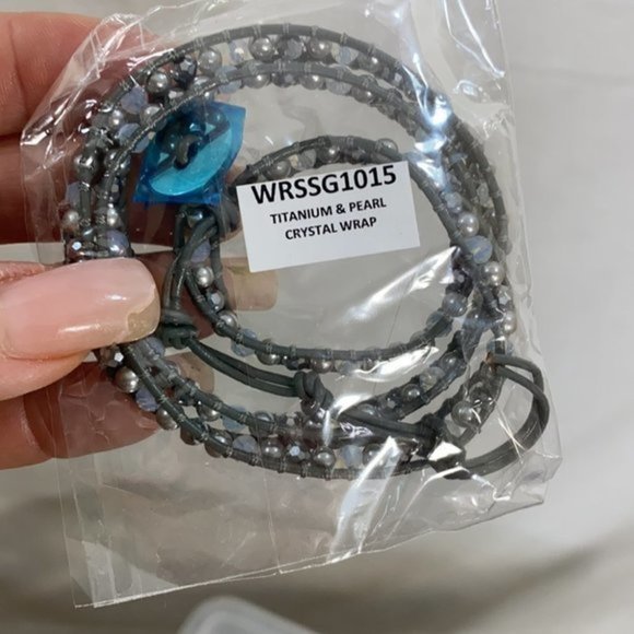 Wrap Bracelet Silver Gray & Pearl Crystal Beaded Womens Jewelry NEW Gift - Picture 2 of 3